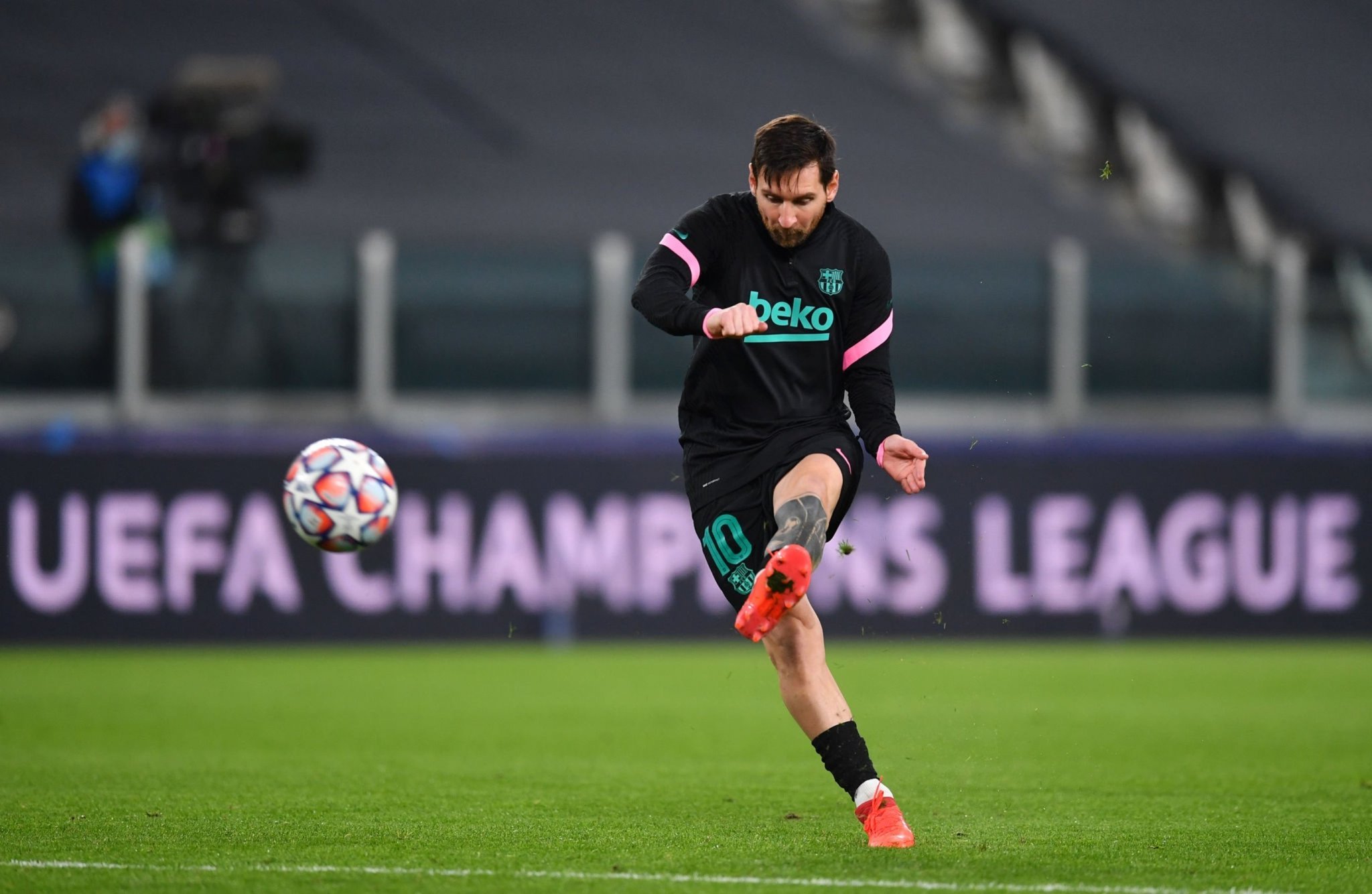 他能胜任左 他能胜任左