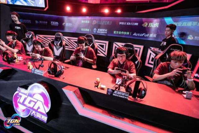 青岛海牛在 青岛海牛在